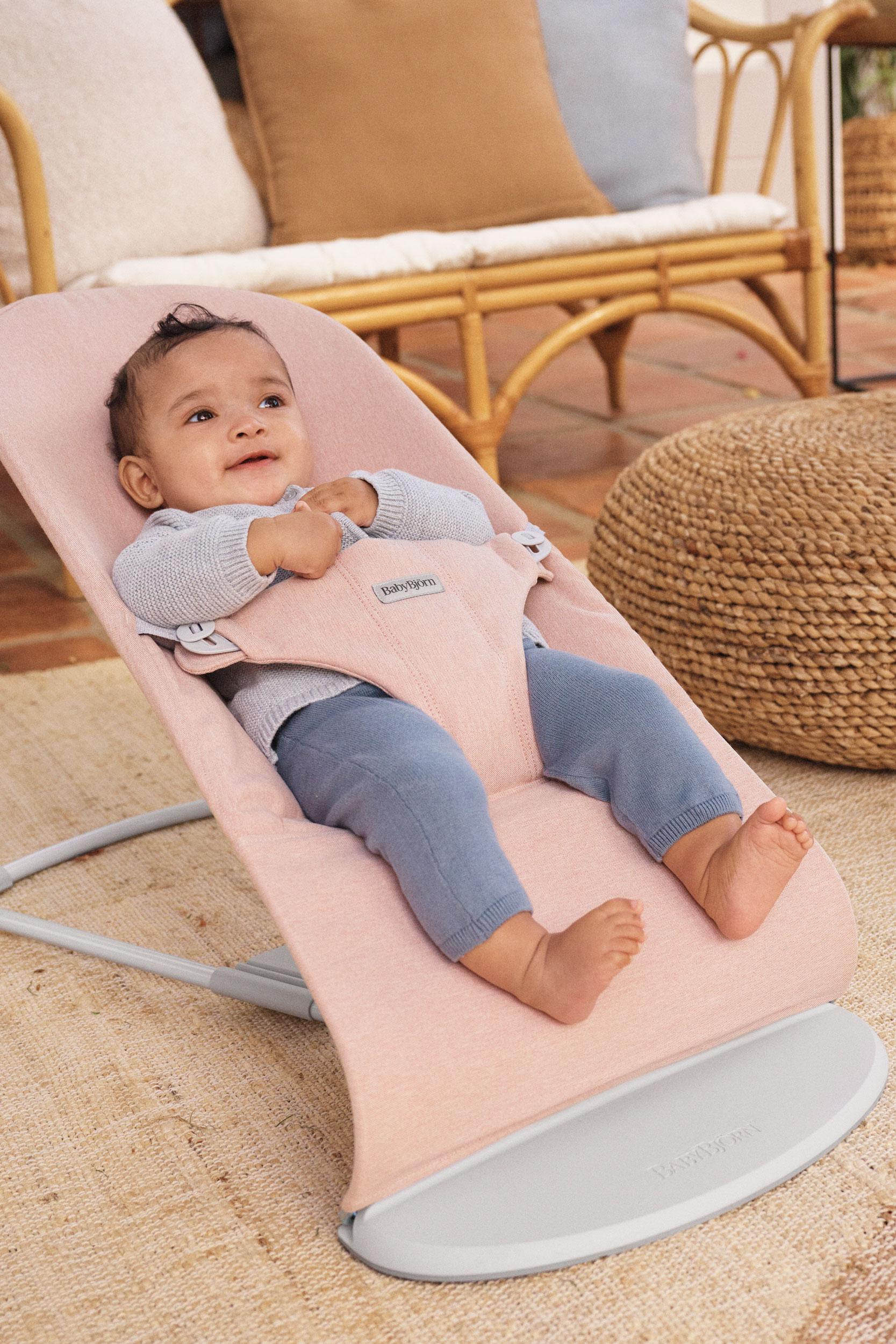 Bouncer Bliss in Light pink Woven Mélange - BabyBjörn