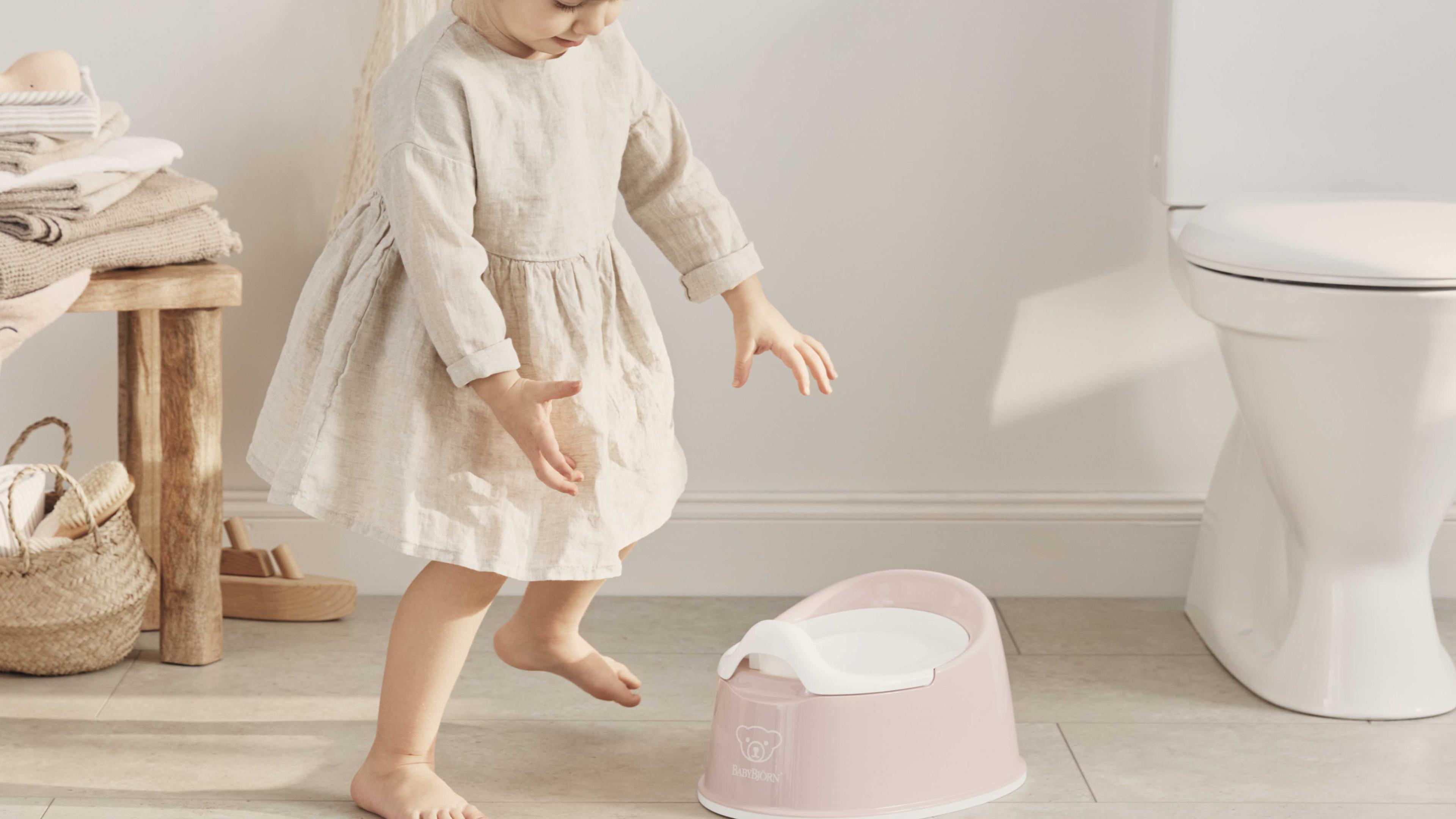 Potty Training in the Summer - BabyBjörn